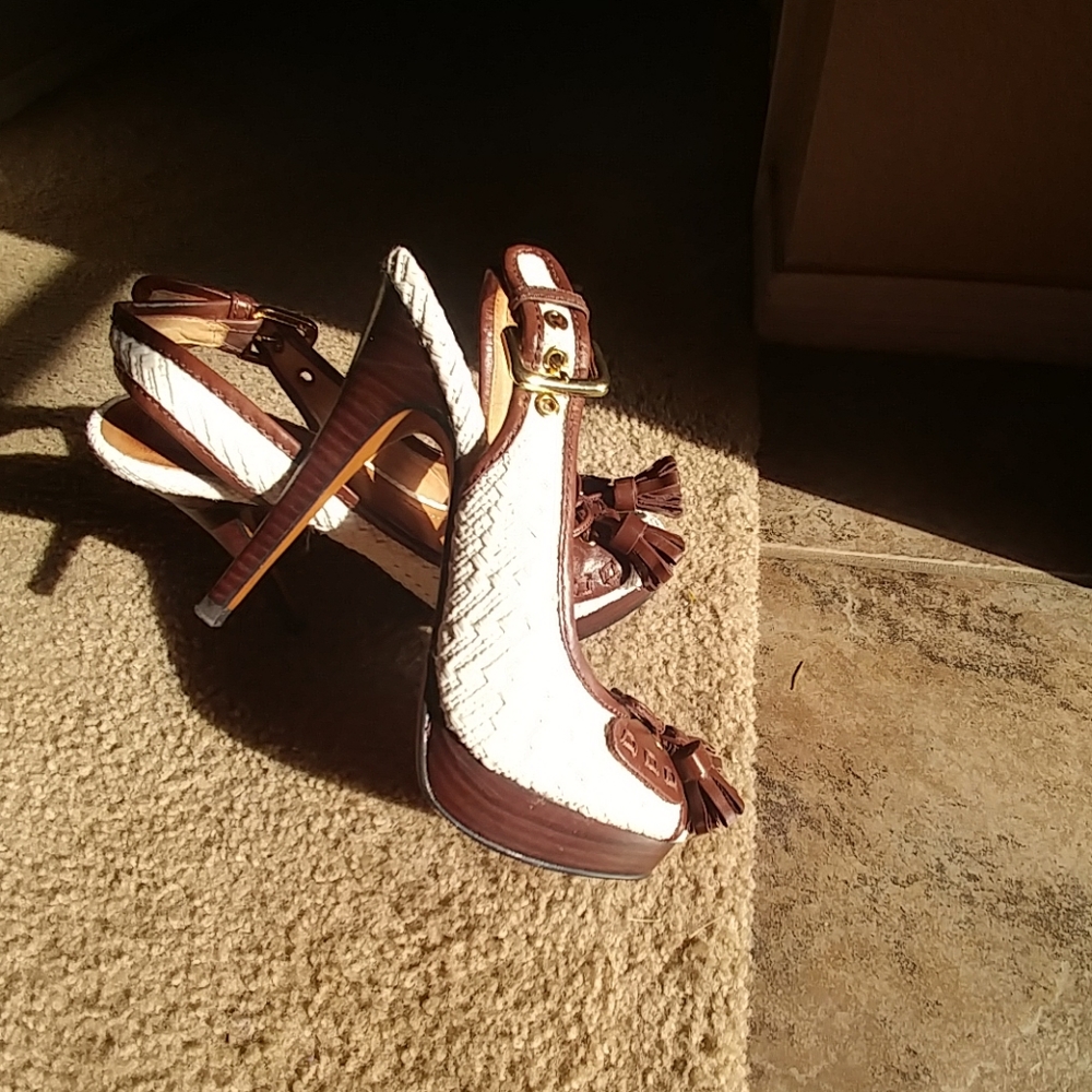 Zara Woman Tassel Weave Peeptoe Heels